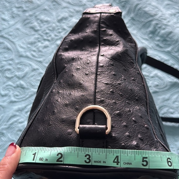 Rebecca Minkoff EUC black leather Ostrich embossed handbag with dust bag. - Picture 12 of 12